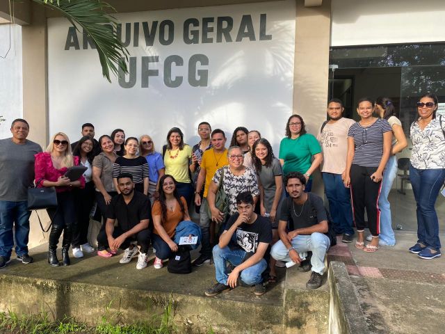 Professores e Alunos do Curso de Arquivologia da  UEPB - Data: 06/06/2024